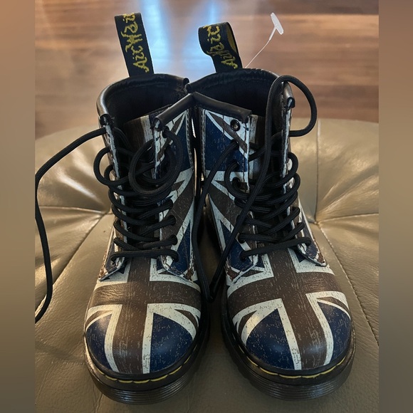 Dr Martens youth 7 British Flag - Picture 2 of 8